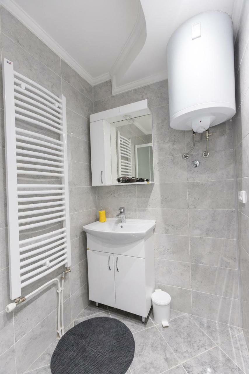 Manirosi 5 Apartment Subotica Extérieur photo